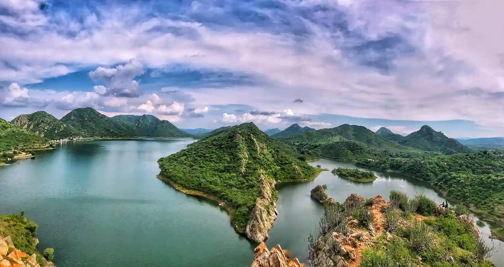 Top Places to Visit During Udaipur Local Sightseeing Tour Top Places to Visit During Udaipur Local Sightseeing Tour