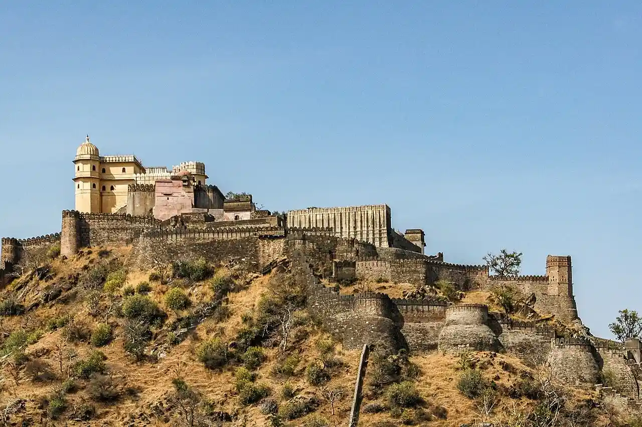 Kumbhalgarh – Forts, Forests & Panoramic Aravalli Views Kumbhalgarh – Forts, Forests & Panoramic Aravalli Views