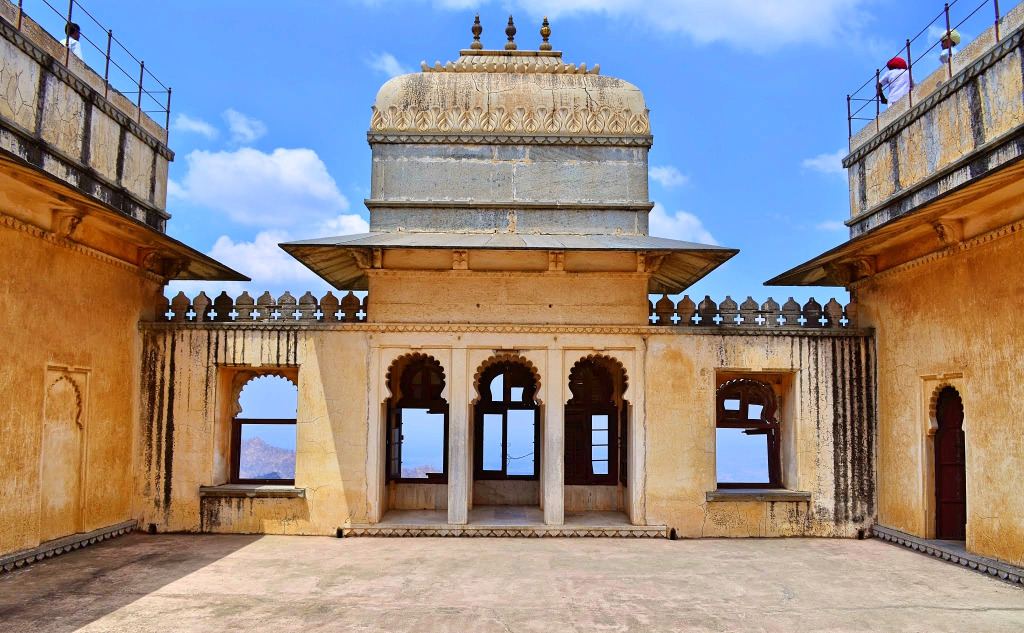 BADAL MAHAL